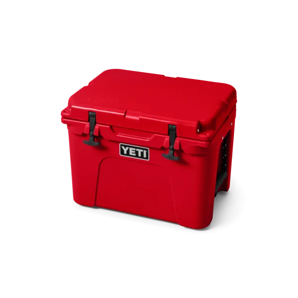 Tundra® 35 Cool Box