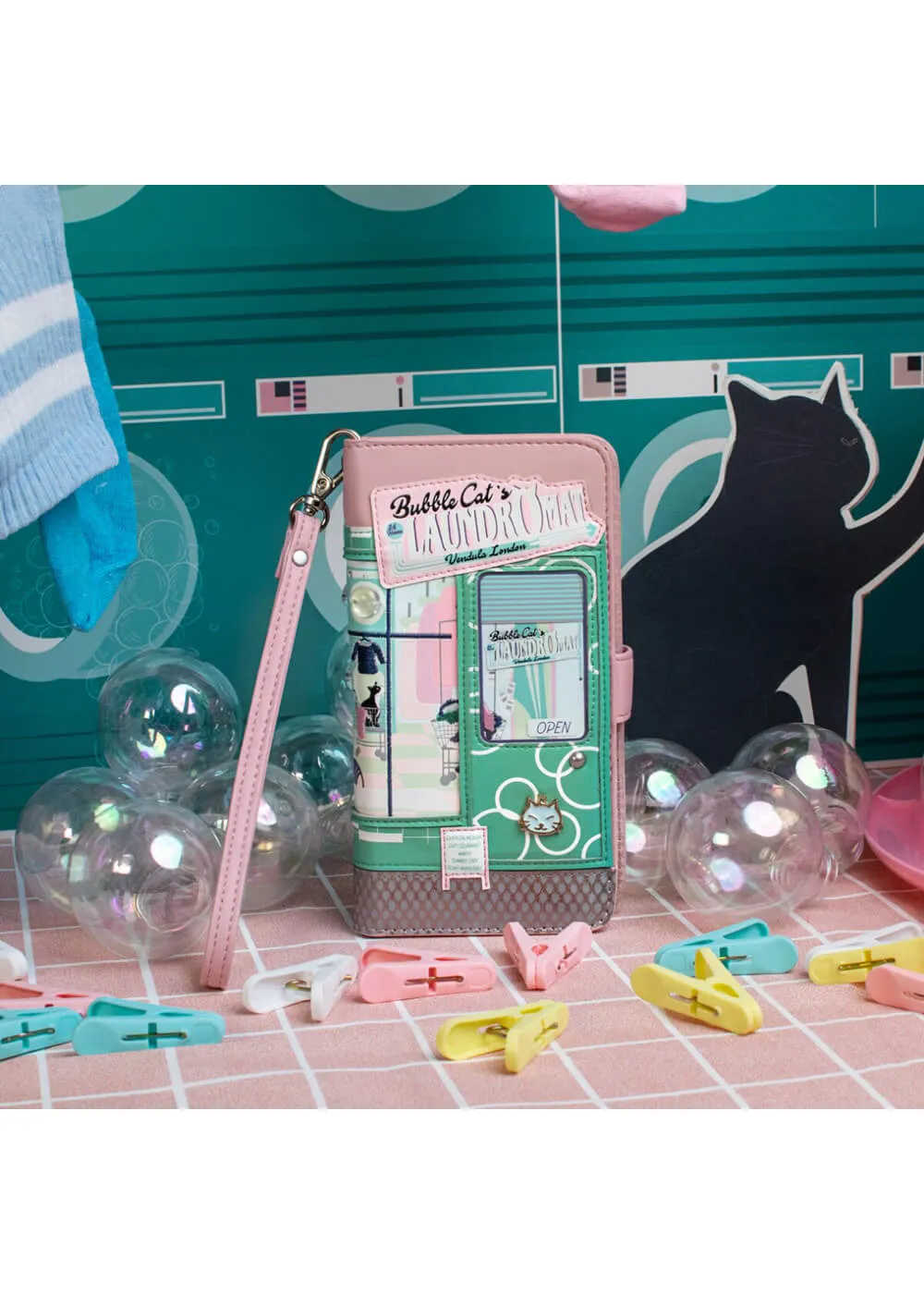 Vendula London Laundromat Bubble Cats Universal Flip Telefoonhoes