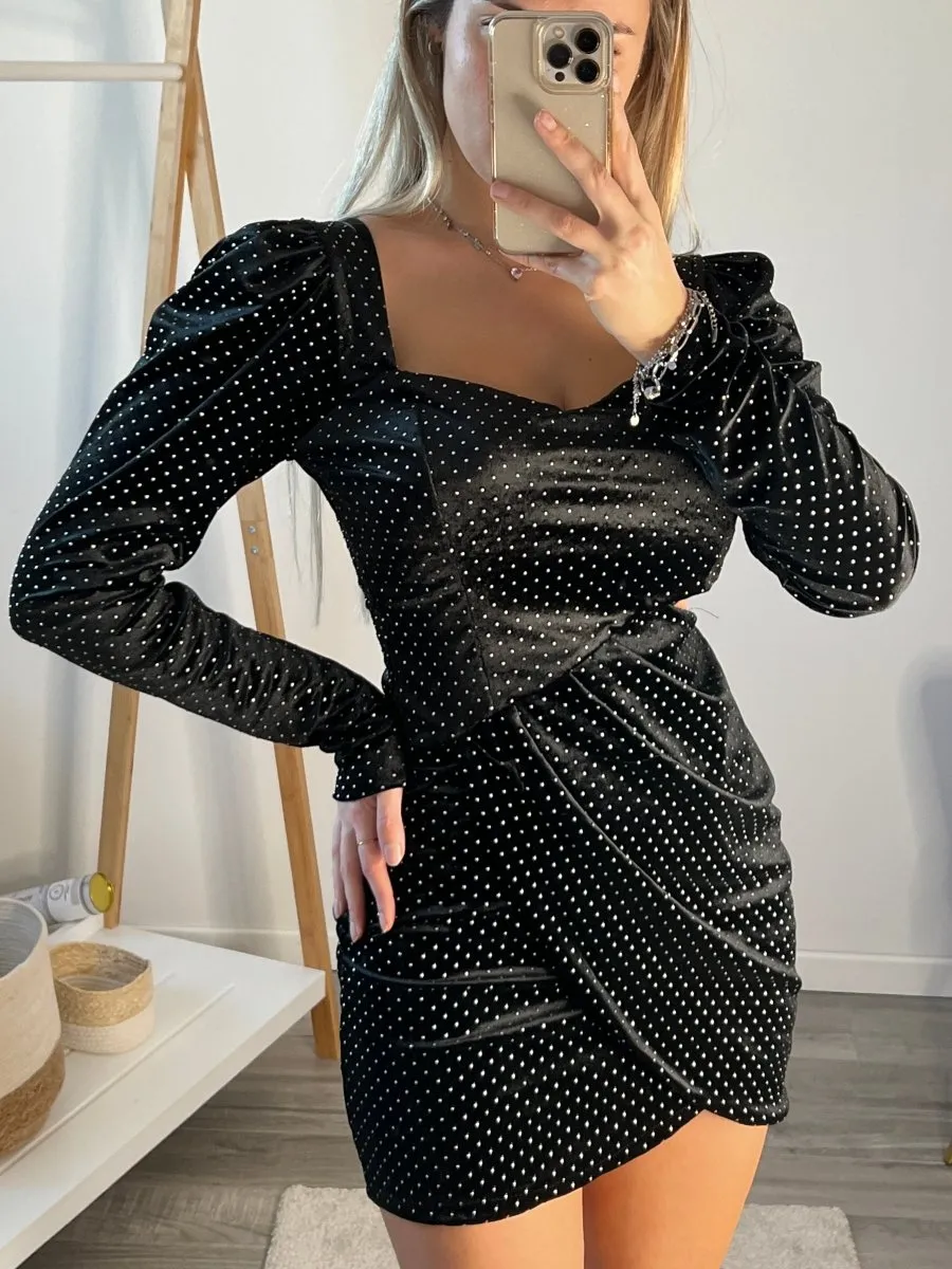 Vestitino Shiny