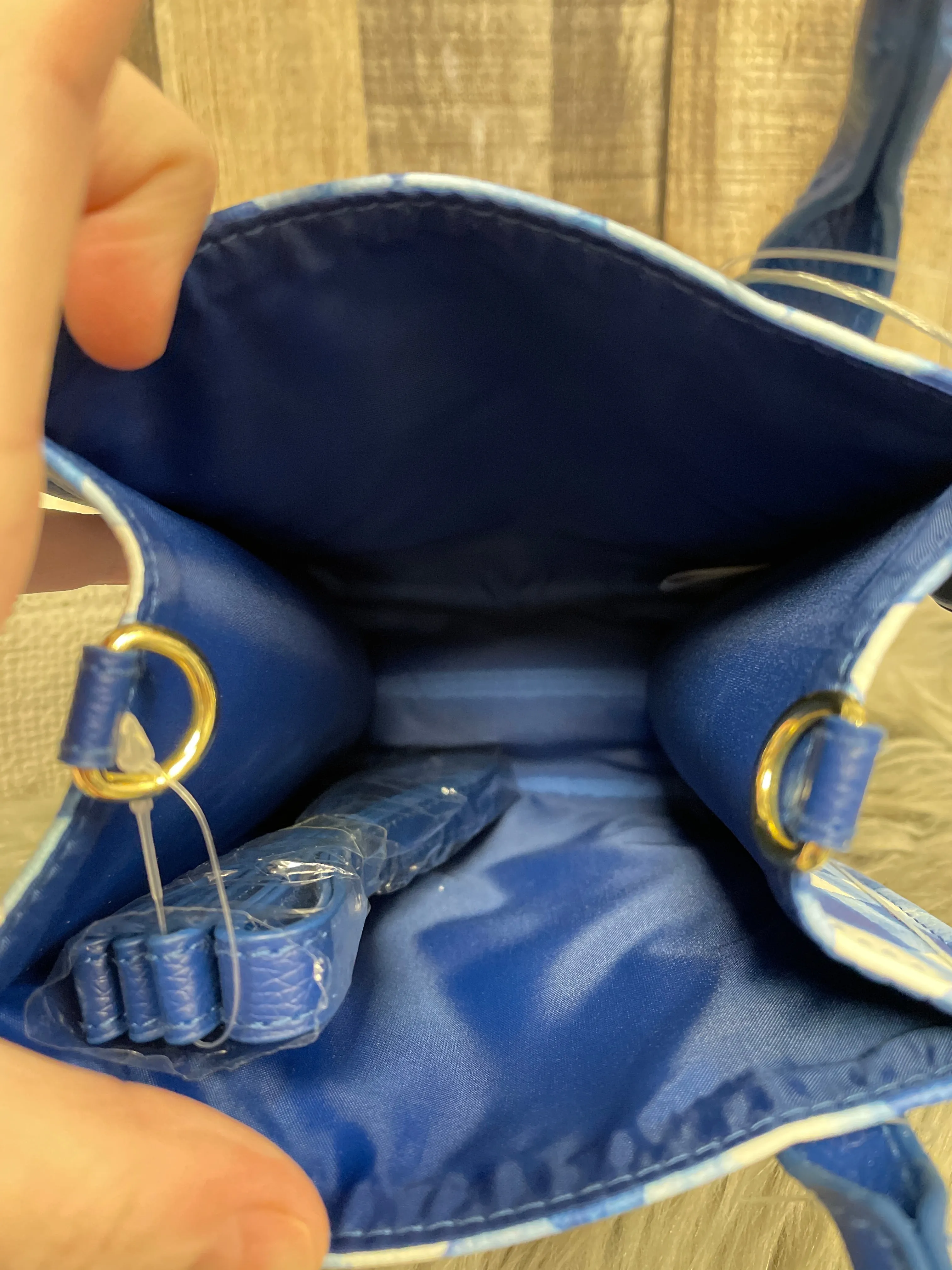 Wallet By Cmf, Size: Medium