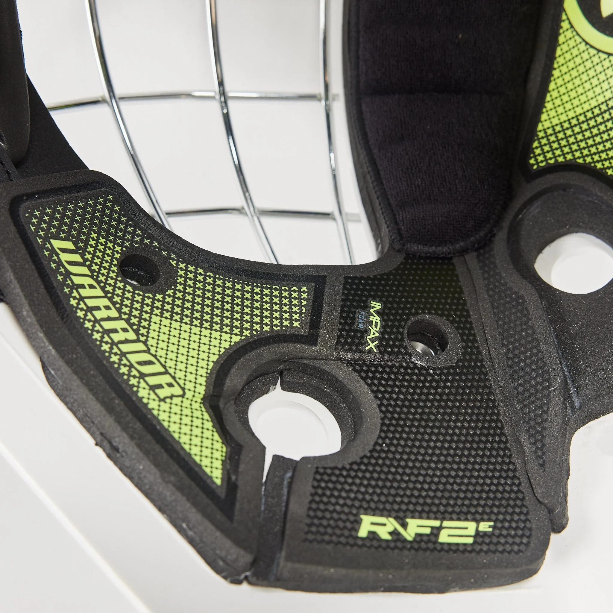Warrior Ritual F2 E Junior Goalie Mask